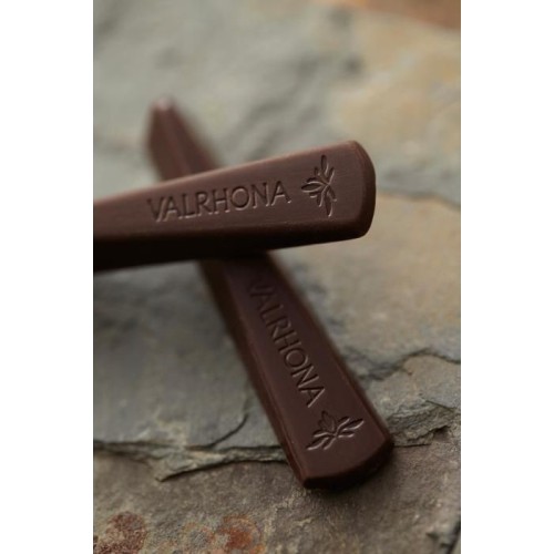 Valrhona Dark Chocolate Sticks 61% τα 100γρ Valrhona Dark Chocolate Sticks 61% τα 100γρ